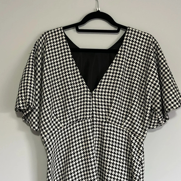 Zara houndstooth dress size medium - Picture 3 of 6